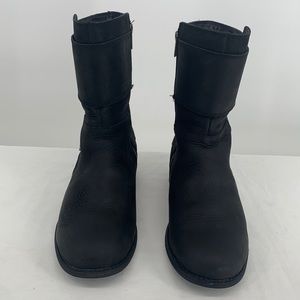 UGG Black Mid-Calf/ Side Zip Boot. Sz 8.5
